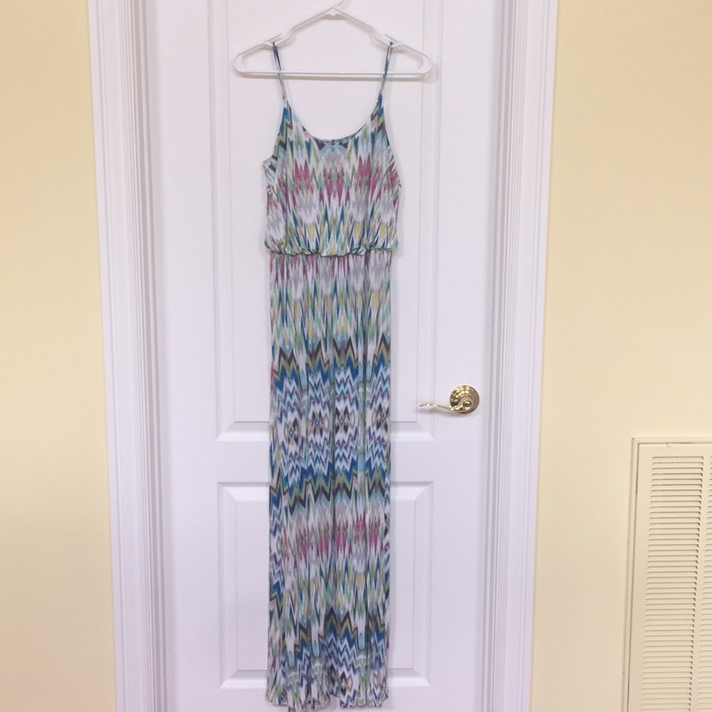 LUSH maxi dress size M